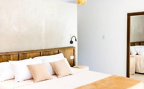 Favre Suites